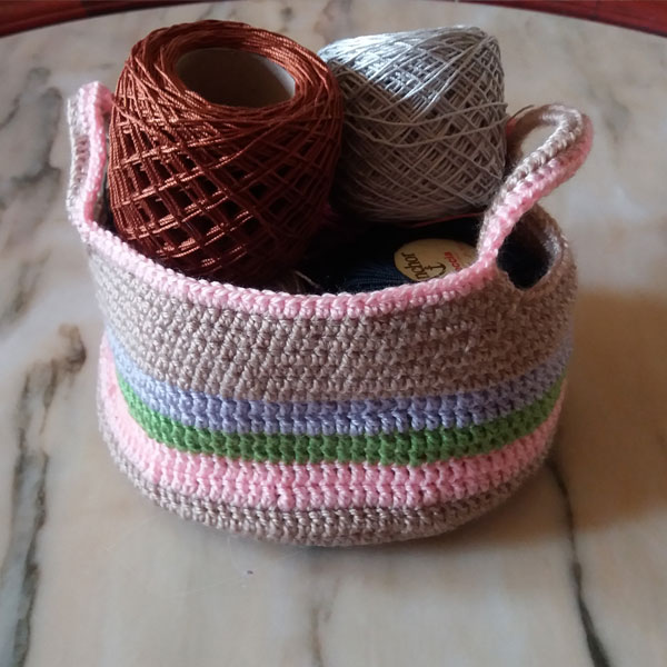Cesta ovillos multi-color